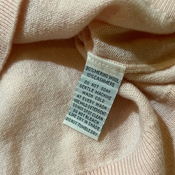 Rodd & Gunn wool/cashmere sweater. Large - Picture 11 of 11